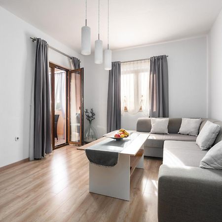 Apartment Morena Porec Exterior photo
